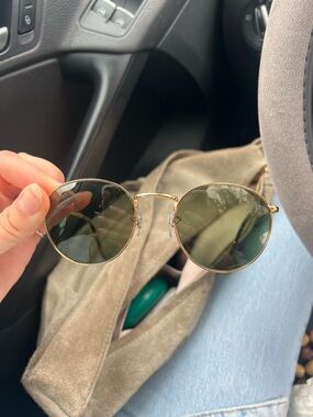 Ray-Ban Gold Frame with Green Lenses Round Sunglasses - Classic Metal